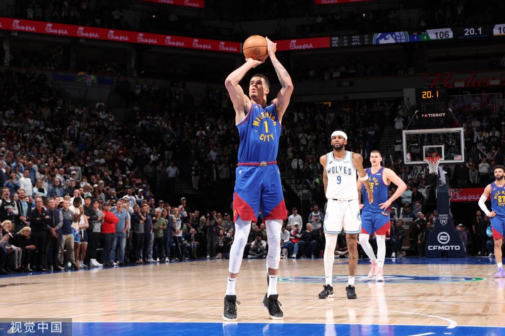 和詹姆斯双 和詹姆斯双