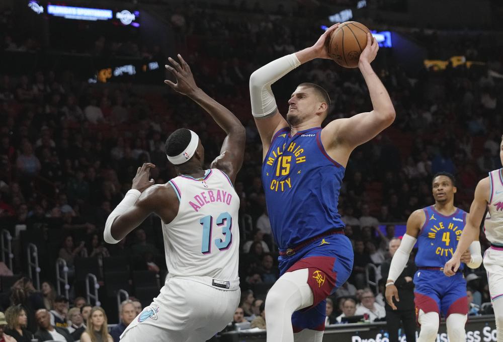 根据场上的 根据场上的